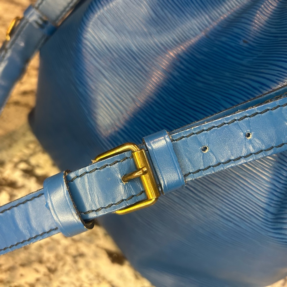 Louis Vuitton Epi Noe Bucket Bag with unbranded Dust - Picture 7 of 16